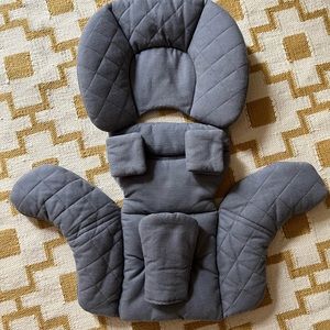 Nuna Pipa Infant Insert - Ideal for preemie and small  babies